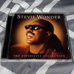 Stevie Wonder The Definitive Collection CD - Black and Brown